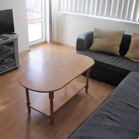 2 Bed Apt - Sea Views, St Vlas סבטי ולאס
